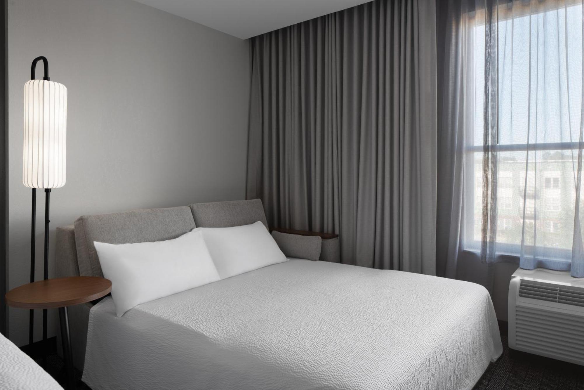 Courtyard By Marriott Charleston Summerville Exterior photo